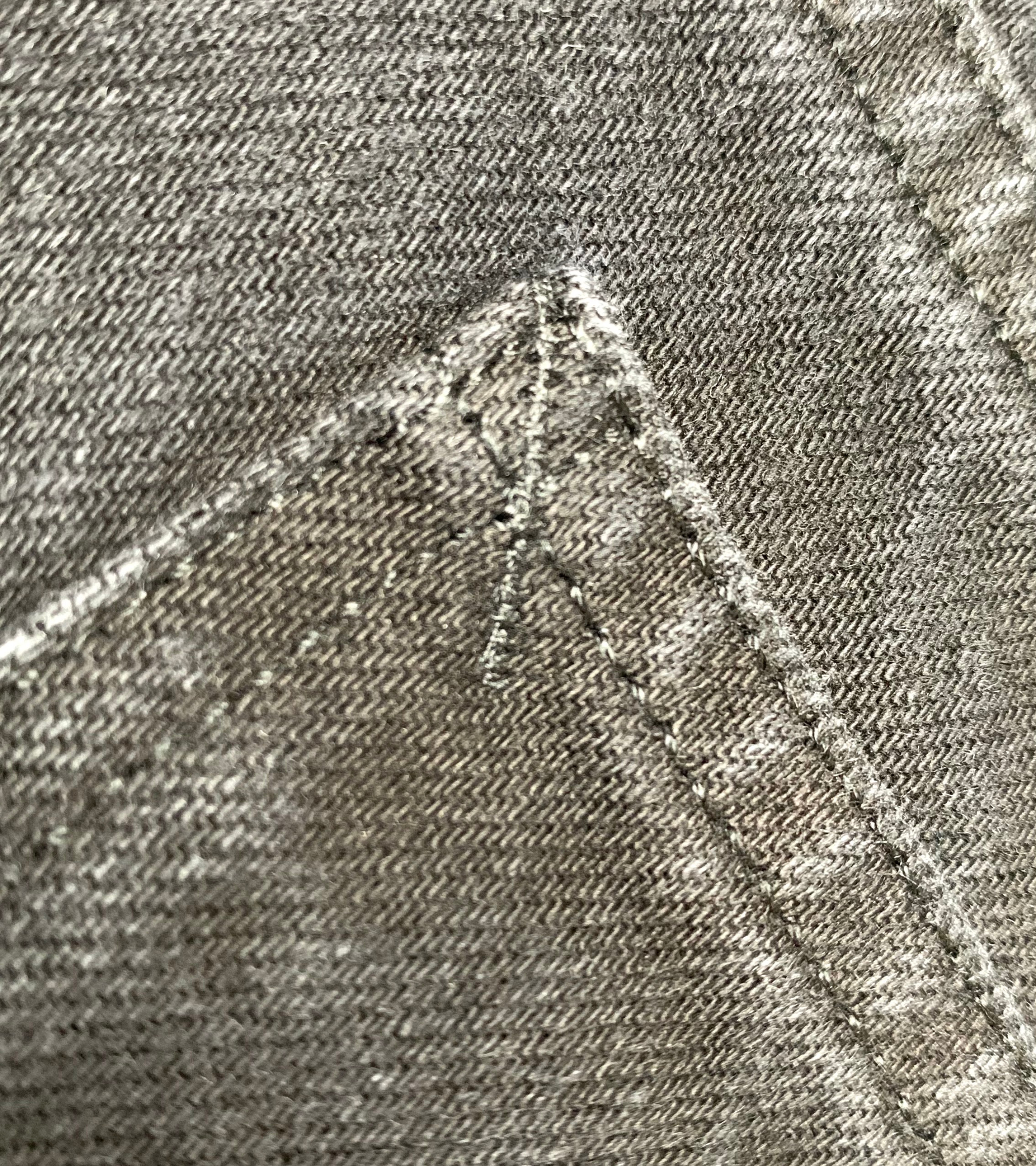 LE DENIM NOIR