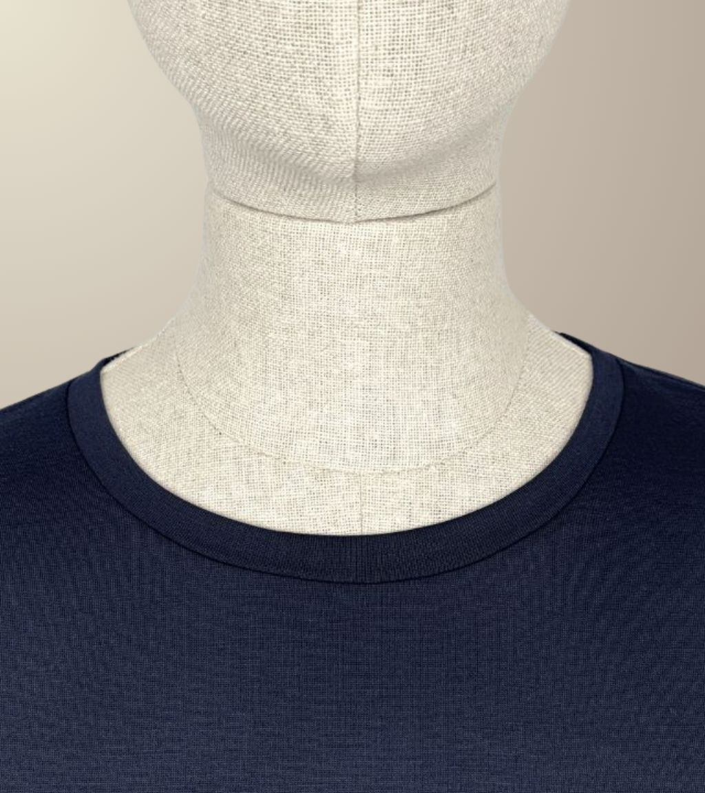 WOMEN'S STRAIGHT T-SHIRT - 100% NAVY WOOL